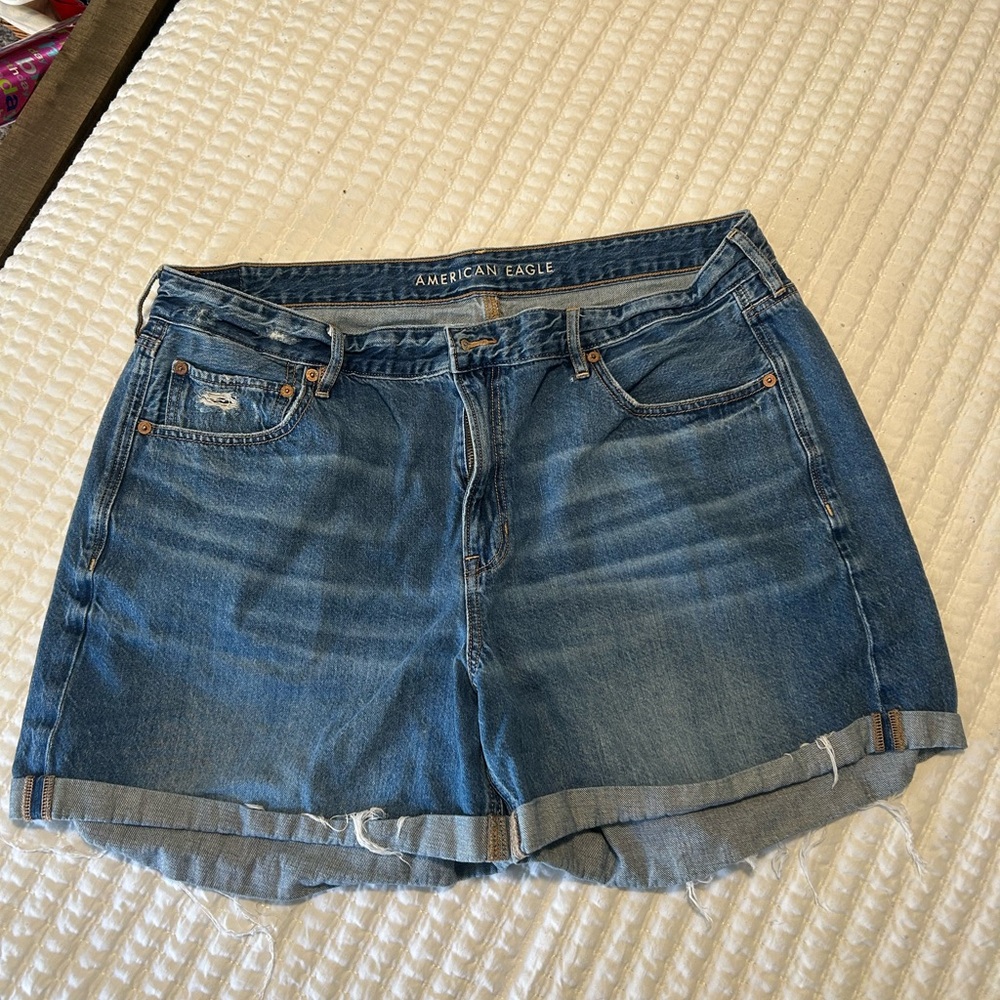 American Eagle Outfitters Women's Tomgirl Denim Shorts